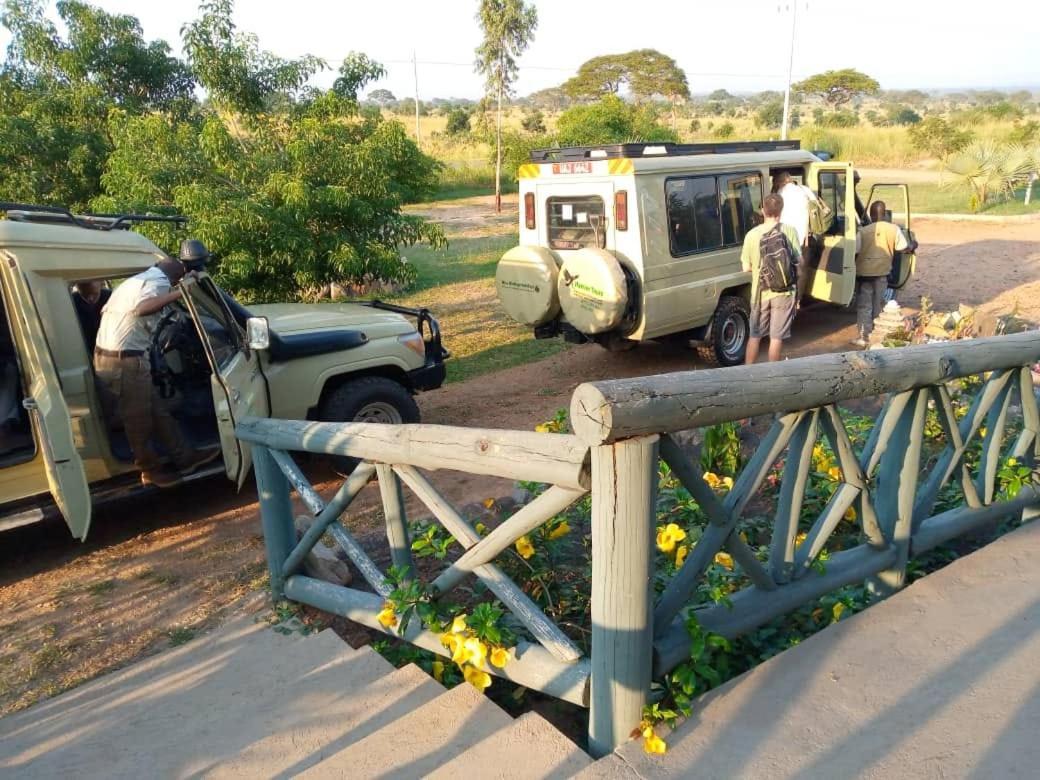 Tilenga Safari Lodge Arua Exterior photo